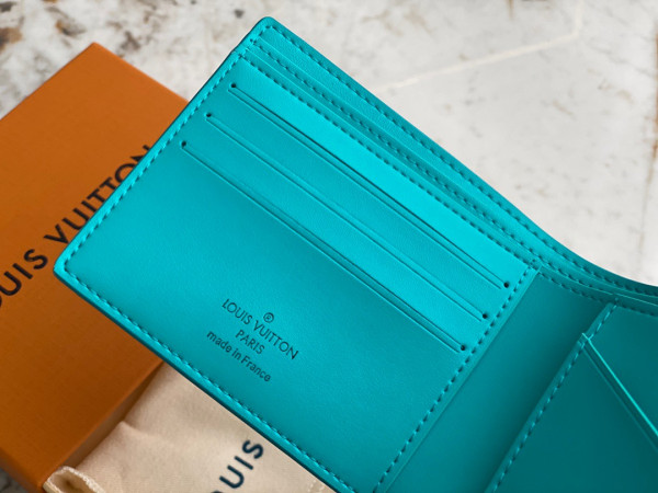 l**is V*t*n multiple wallet