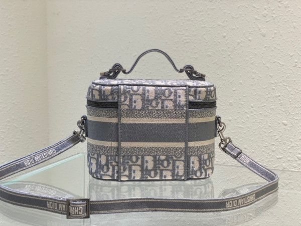 D*or small D*ortravel vanity case-18.5-13-10.5cm