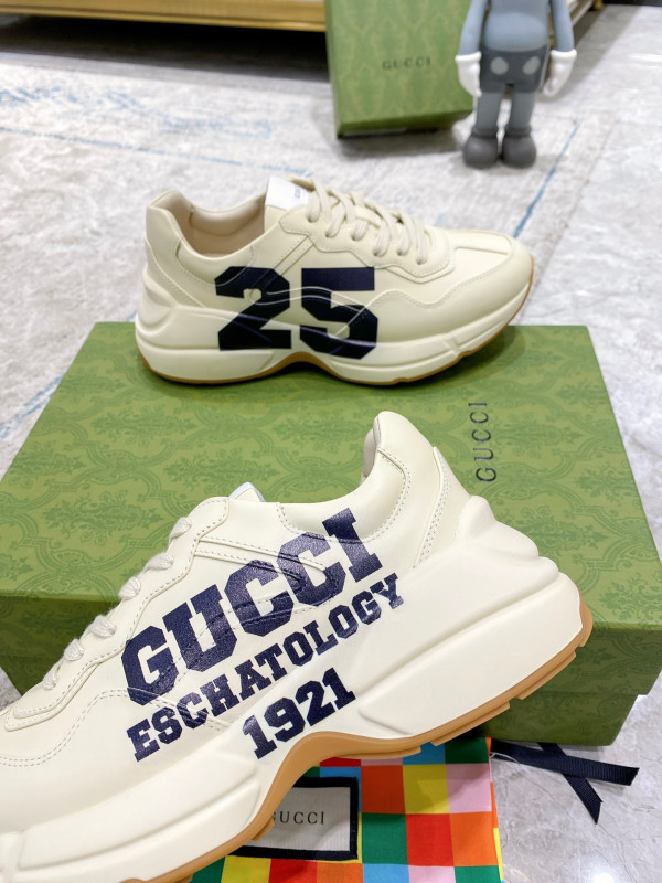 G*u*i rhyton sneaker with 