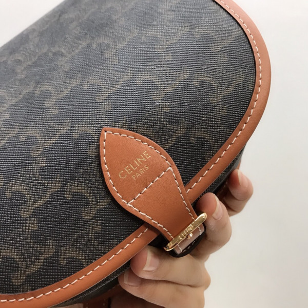 Ce**e medium folco bag in triomphe canvas