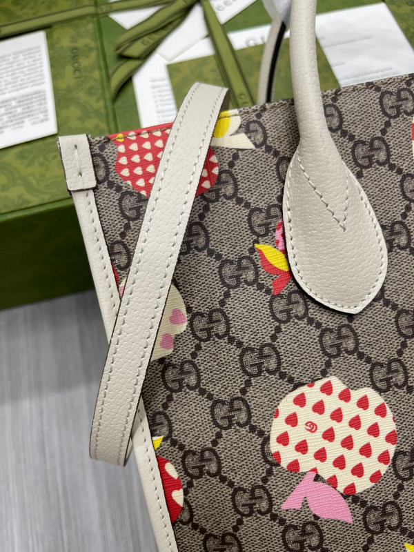 G*u*i gg small tote bag