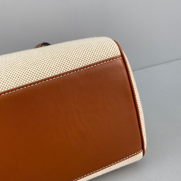 Ce**e medium soft 16 bag
