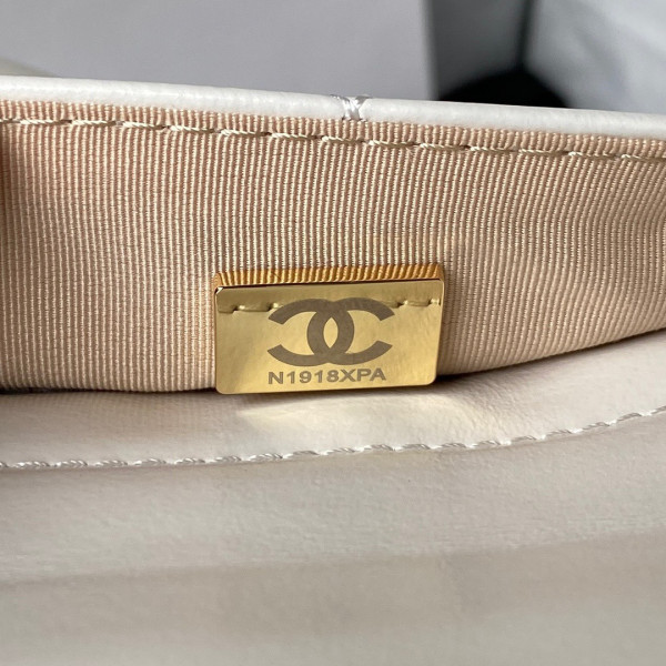 CL HOBO HANDBAG