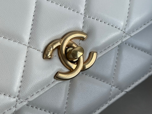 CL MINI FLAP BAG