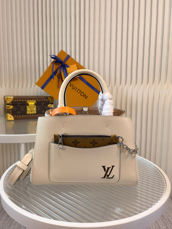 l**is V*t*n marelle tote bb