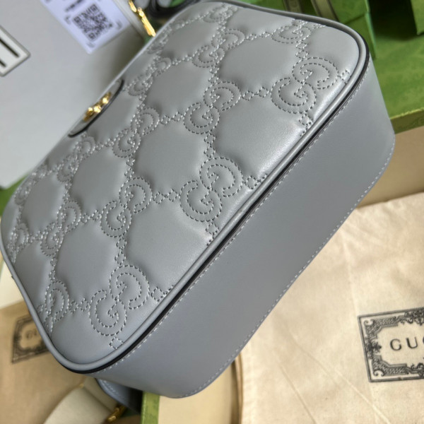 G*u*i gg matelassé leather shoulder bag
