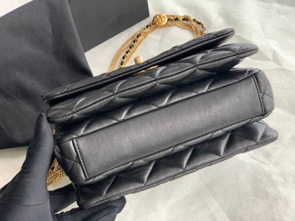 CL MINI FLAP BAG