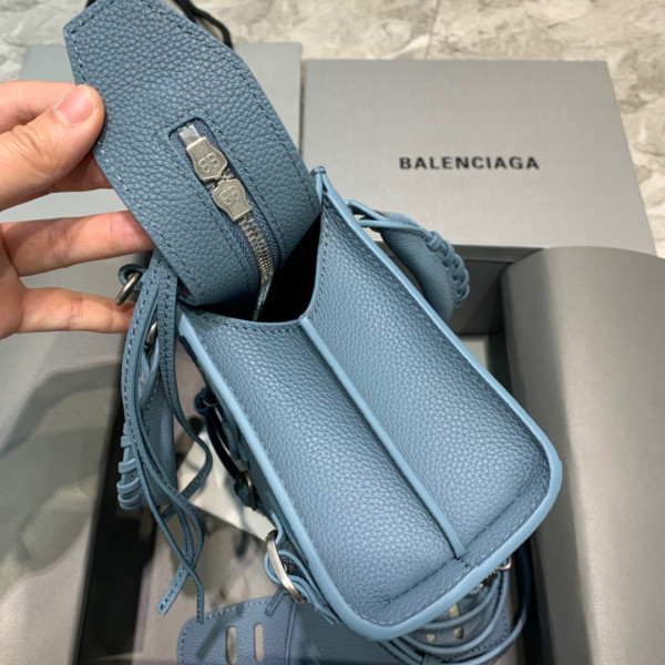 Ba*len*cia*ga neo classic mini top handle bag