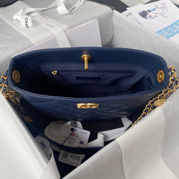CL BUCKET BAG