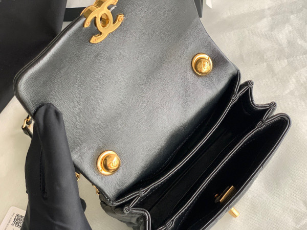 CL FLAP BAG