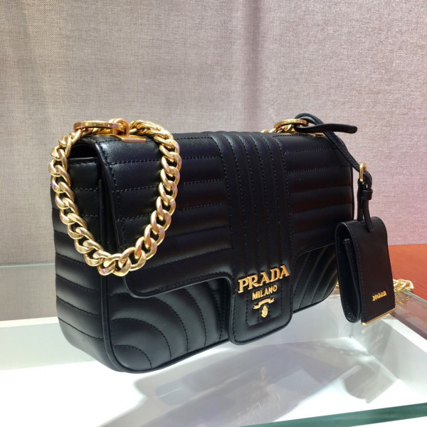 Pra*a medium leather Pra*a diagramme bag