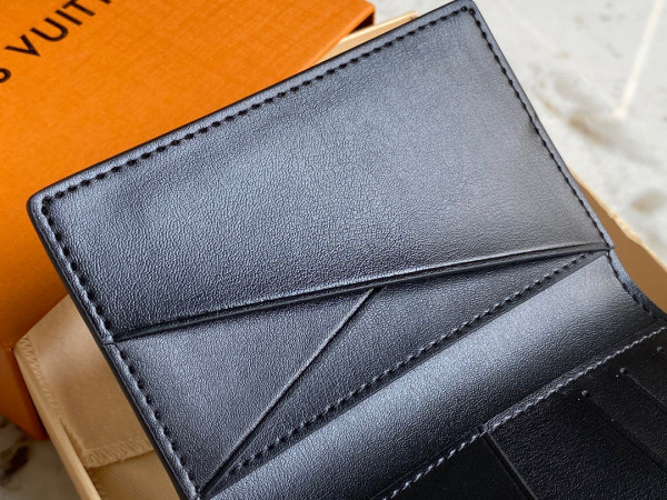 l**is V*t*n pocket organizer