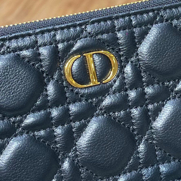 D*or mlarge D*or caro daily pouch