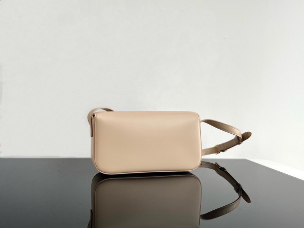 Ce**e triomphe shoulder bag