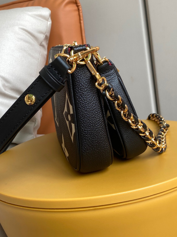 l**is V*t*n multi pochette accessoires