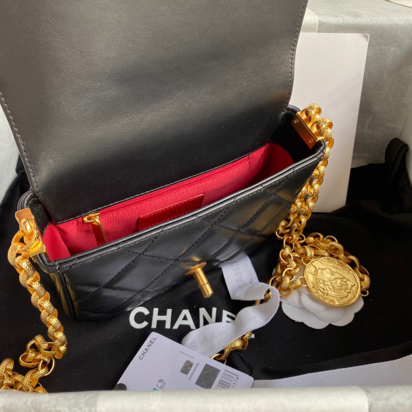 CL SMALL FLAP BAG