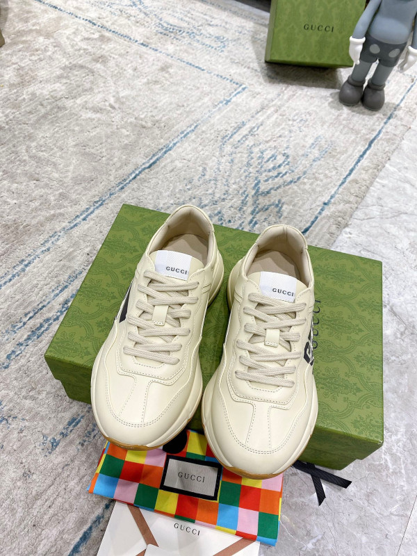 G*u*i rhyton sneaker with 