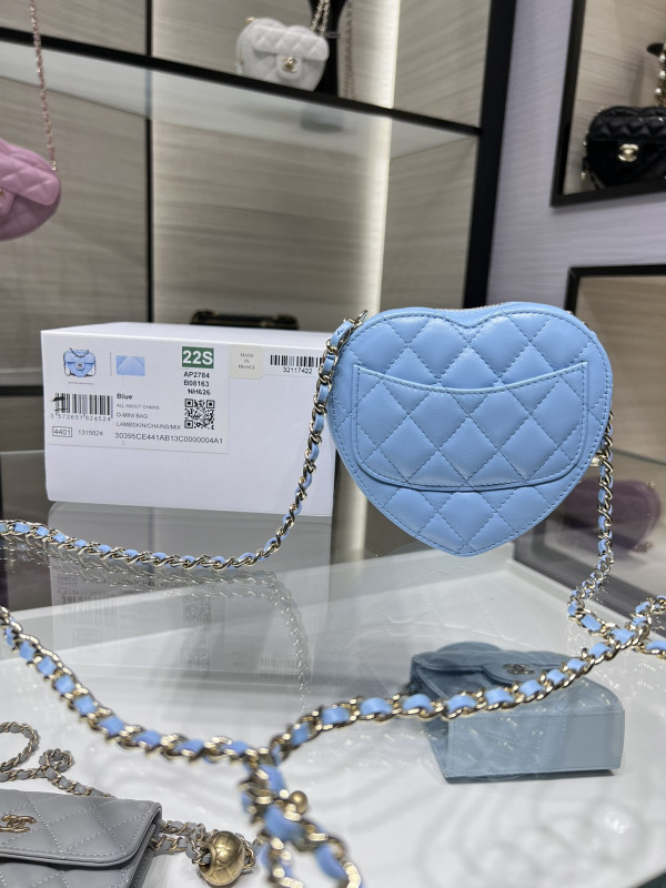 CL HEART CLUTCH WITH CHAIN
