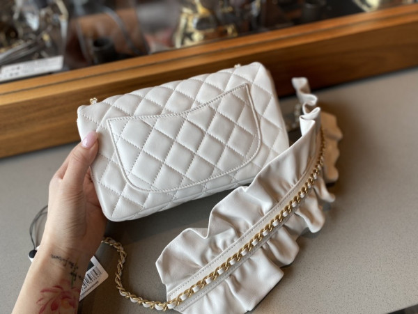 CL FLAP BAG