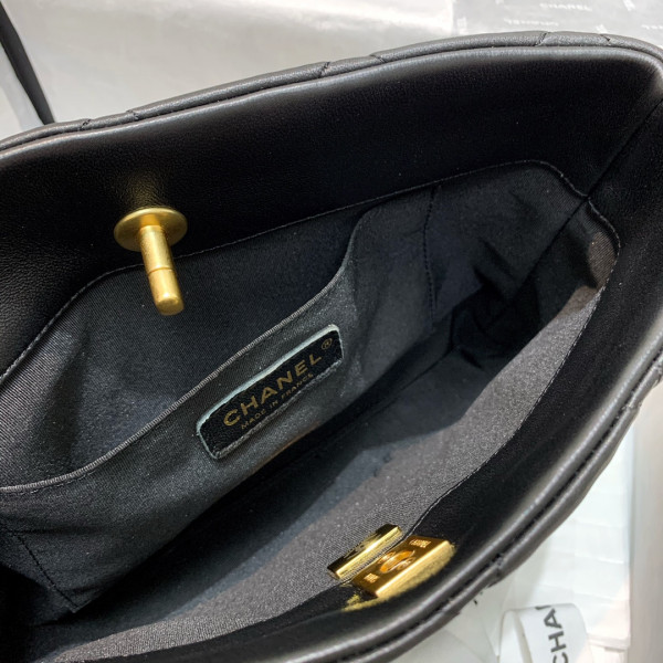 CL HOBO HANDBAG