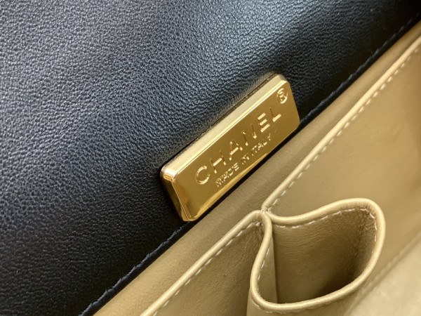 CL MINI FLAP BAG WITH HANDLE