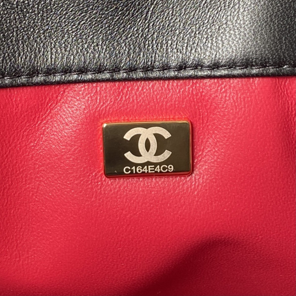 CL BUCKET BAG