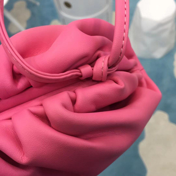 Bo*te*ga ve*ne*ta mini pouch
