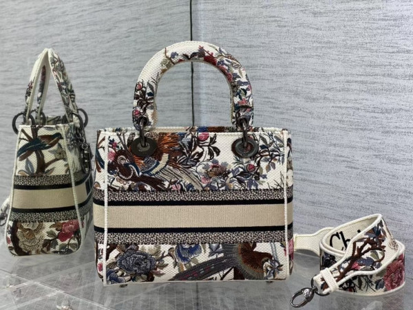 D*or medium lady d-lite bag