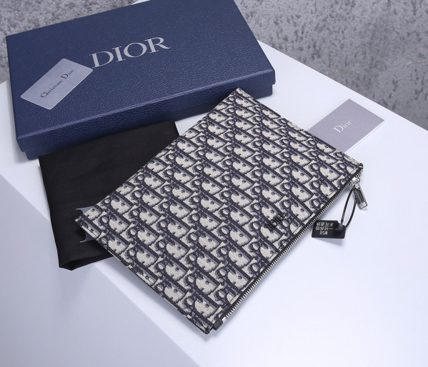 D*or pouch