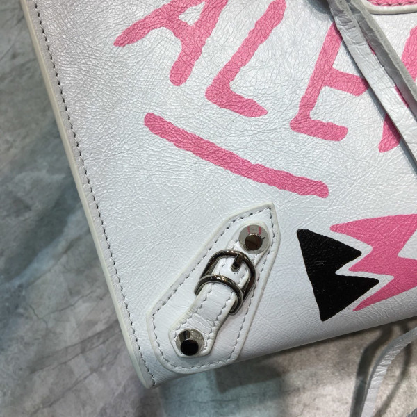 Ba*len*cia*ga classic city graffiti