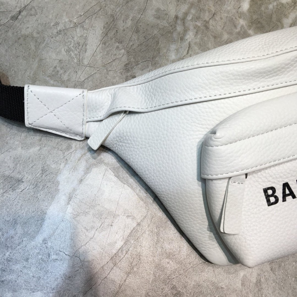 Ba*len*cia*ga everyday beltpack