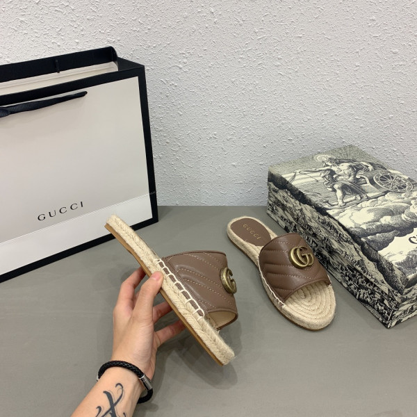 G*u*i leather espadrille sandal
