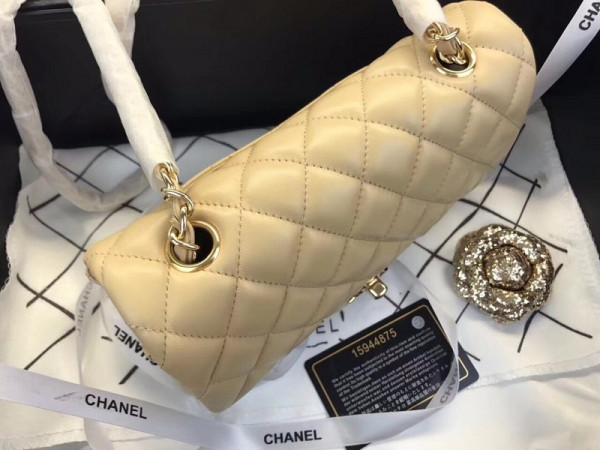 CL Flap Bag Lambskin 20CM