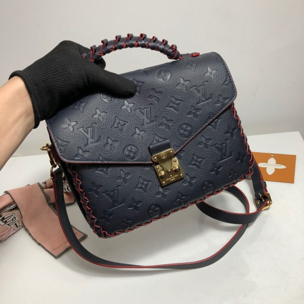 l**is V*t*n pochette metis