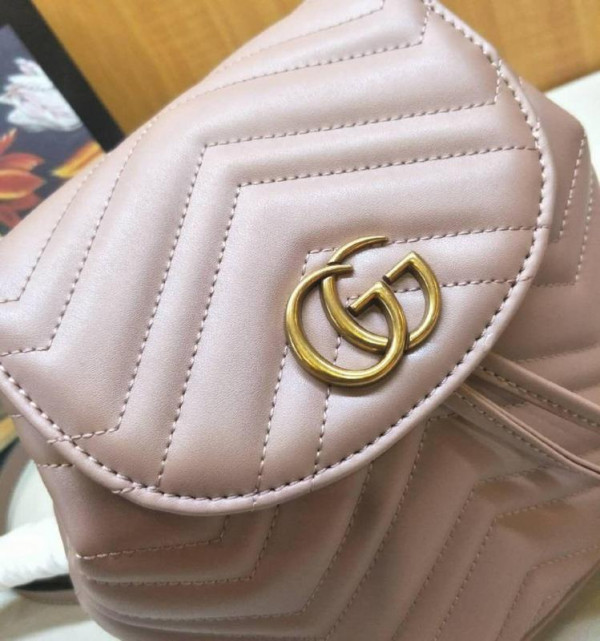G*u*i gg marmont matelassé backpack 528129