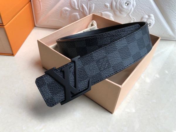 l**is V*t*n belt