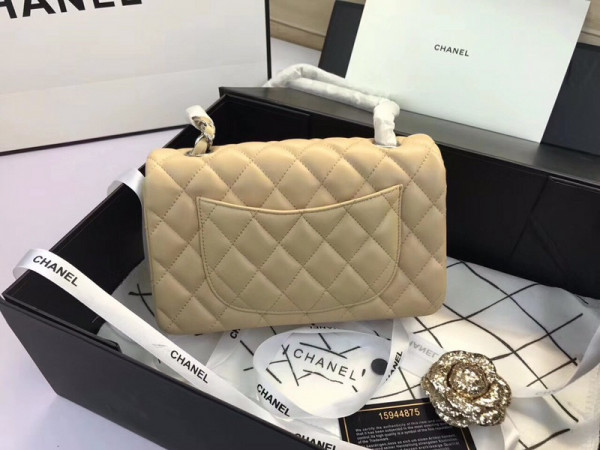 CL Flap Bag Lambskin 20CM
