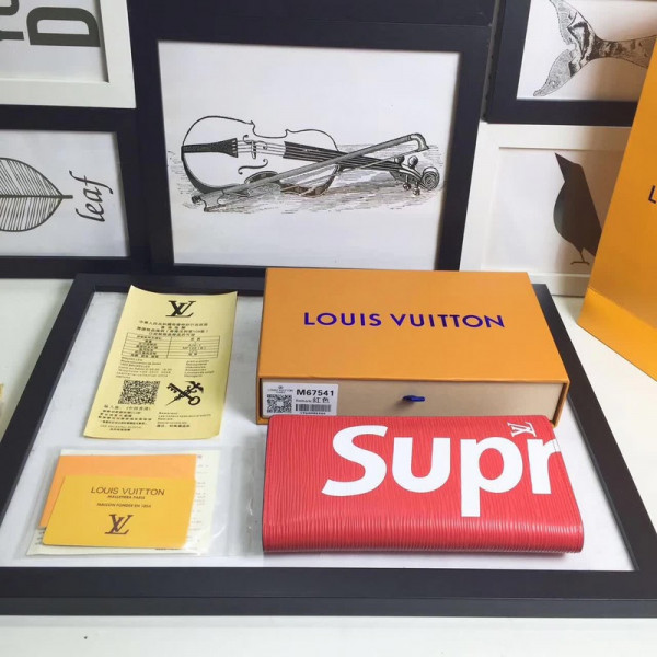 l**is v*t*n S*p*e wallet