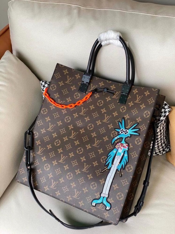 l**is V*t*n sac plat