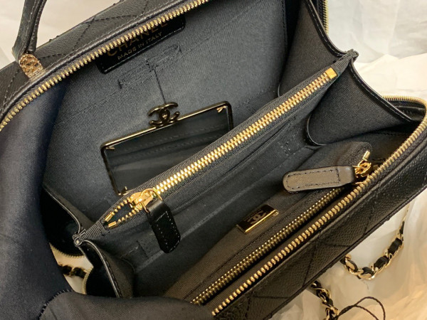 CL VANITY CASE