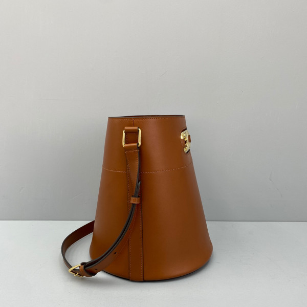 Ce**e bucket maillon