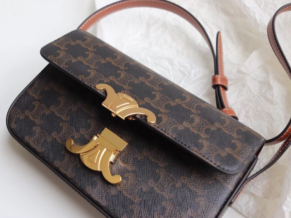 Ce**e triomphe shoulder bag