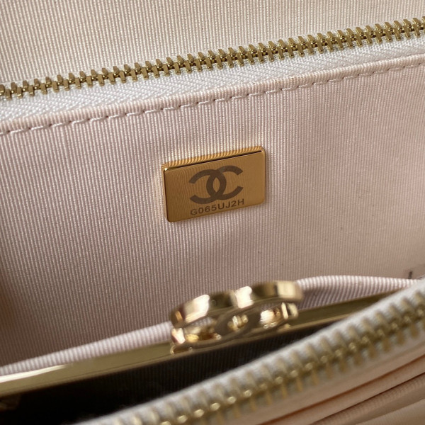 CL VANITY CASE
