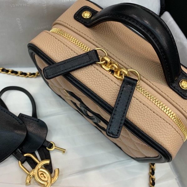 CL VANITY CASE