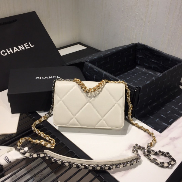 CL CHAIN WALLET