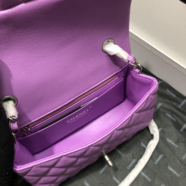 CL FLAP BAG CAVIAR