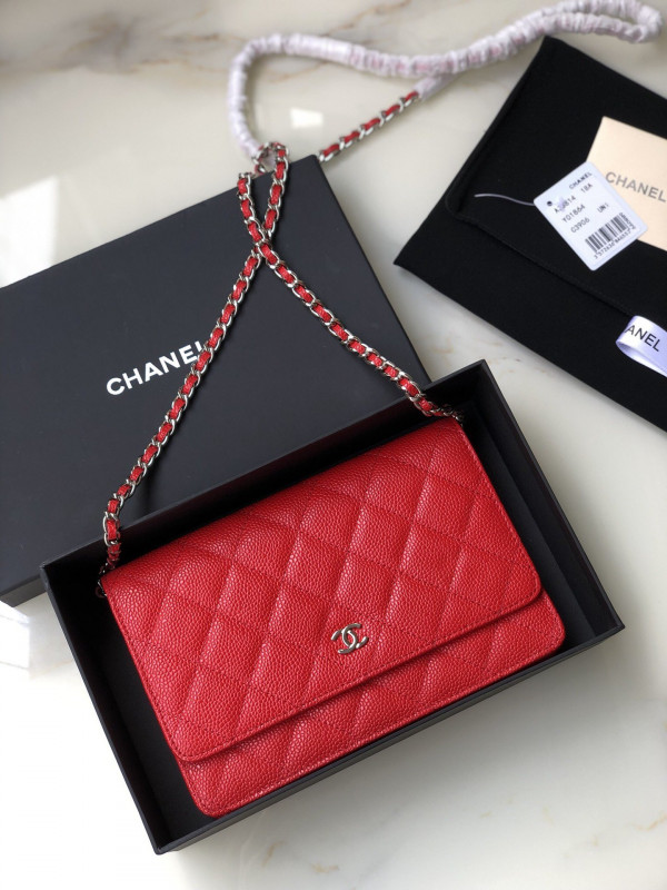 CL CHAIN WALLET CAVIAR WITH SILVER HARDWARE