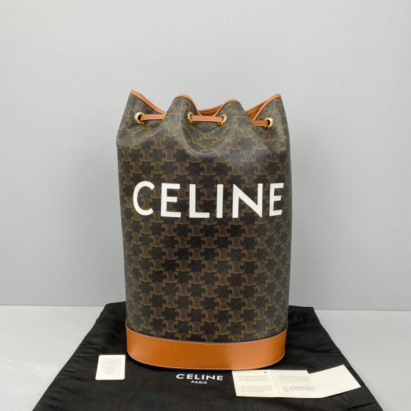 Ce**e medium sailor bag in triomphe canvas