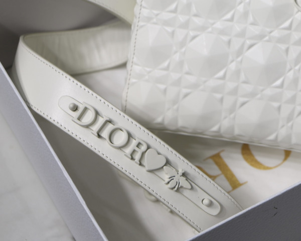 lady D*or small-20-16.5-8cm