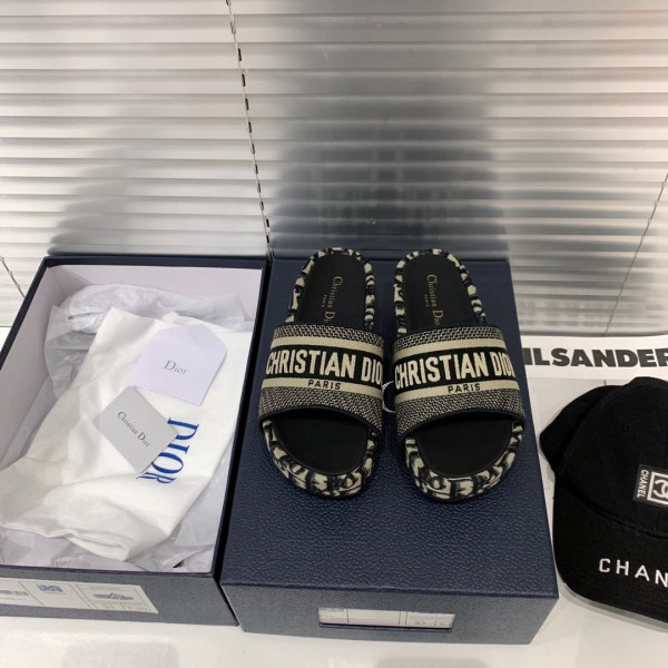 D*or dway wedge slide
